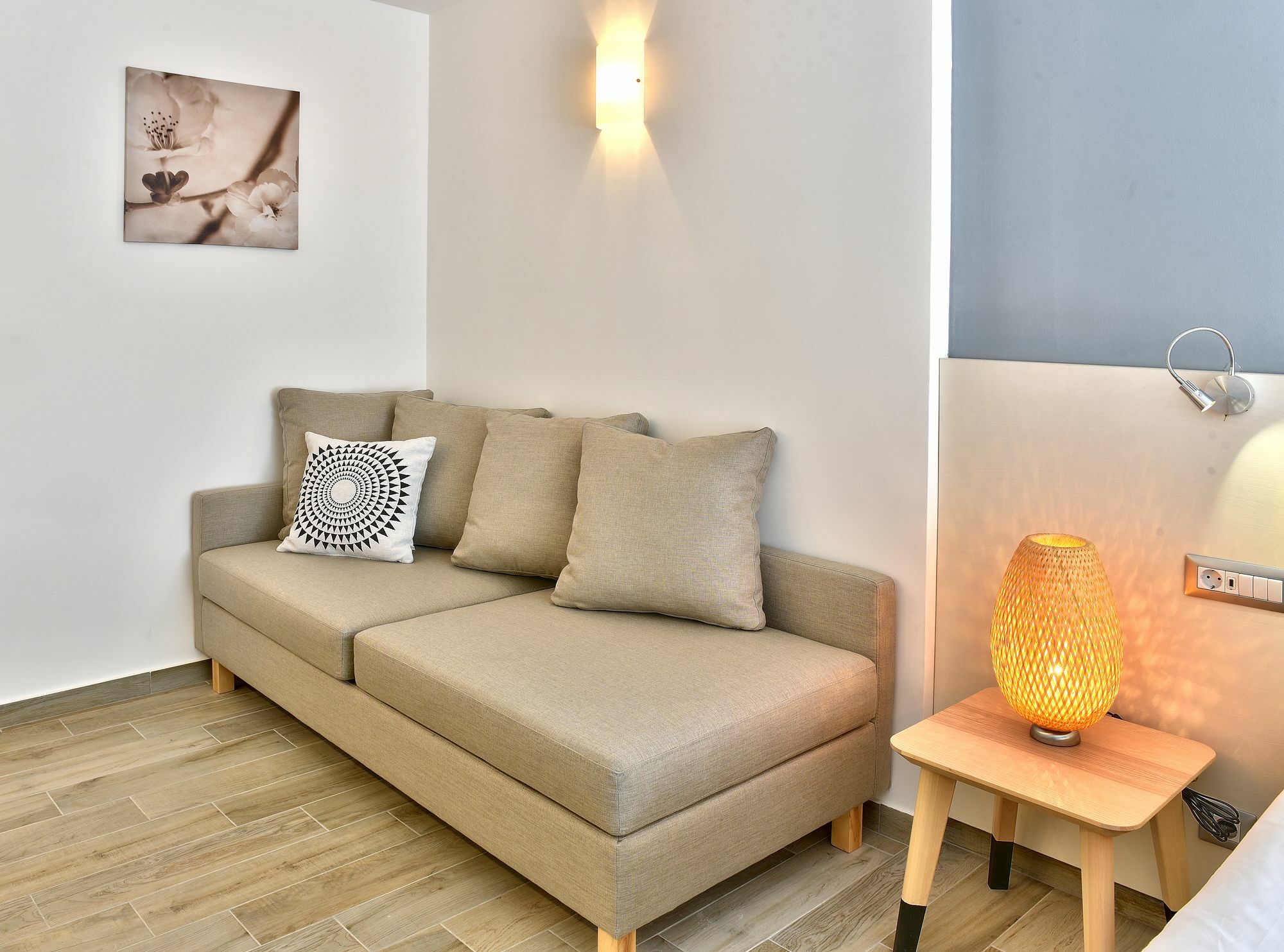 Ihotel Pantai Sunny Bagian luar foto