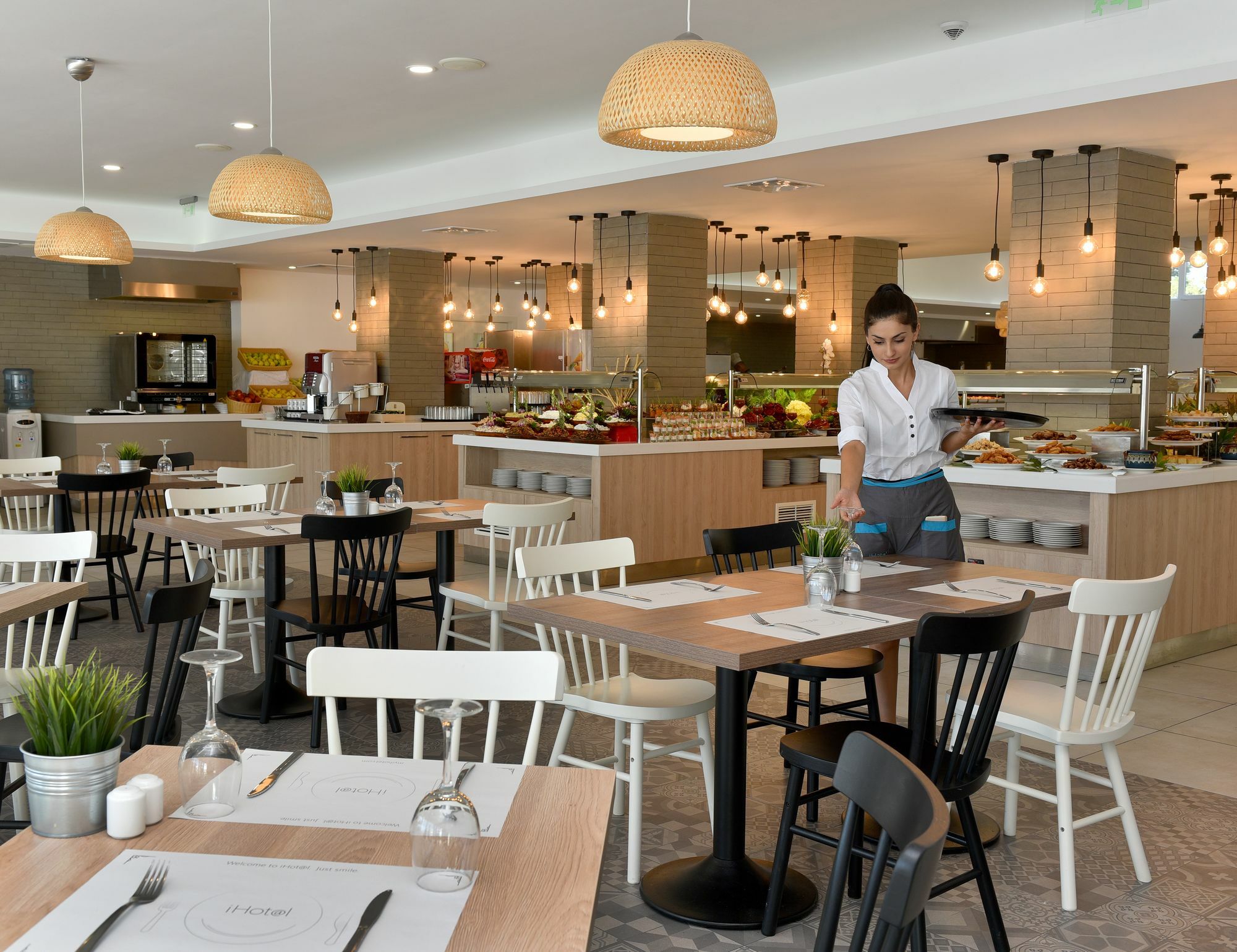 Ihotel Pantai Sunny Bagian luar foto