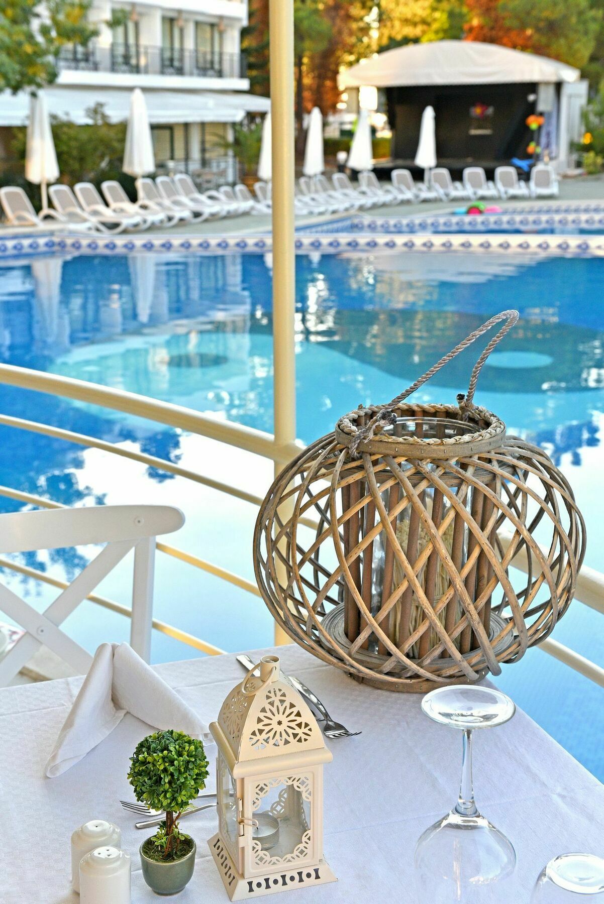 Ihotel Pantai Sunny Bagian luar foto