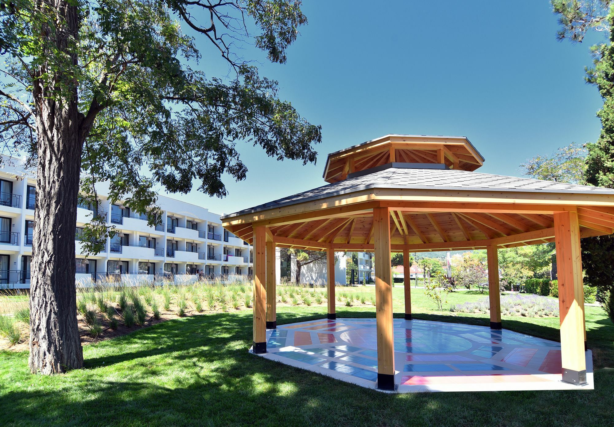 Ihotel Pantai Sunny Bagian luar foto